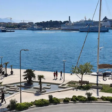 アパート Mila スプリト