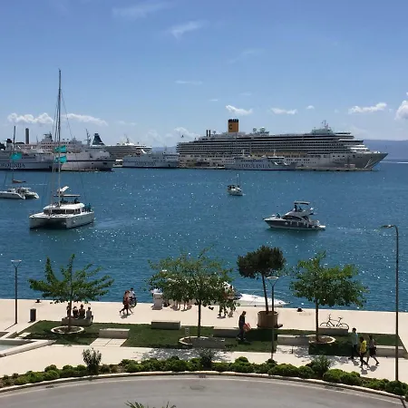 アパート Mila スプリト