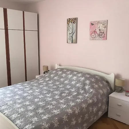 Mila Apartment *